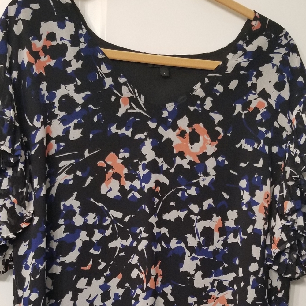 Nwot Dkny Flutter Sleeve Multi Color Size Large. - image 1